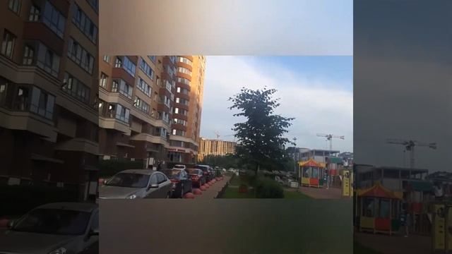 Вечерняя прогулка в Новом Оккервиле до магазина Лента. смотреть онлайн