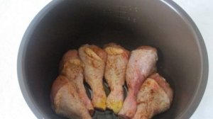 Голень с картошкой в мультиварке
