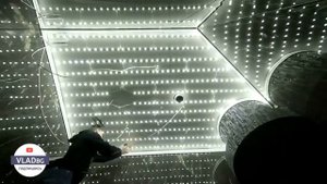 Светящийся натяжной потолок со встроенным музыкальным динамиком и вентиляцией! Потолок в ванной!