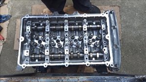 Ford Transit 2.2 TDCI Engine Rebuild - Part 2 - Fitting Timing Chain And Cylinder Head