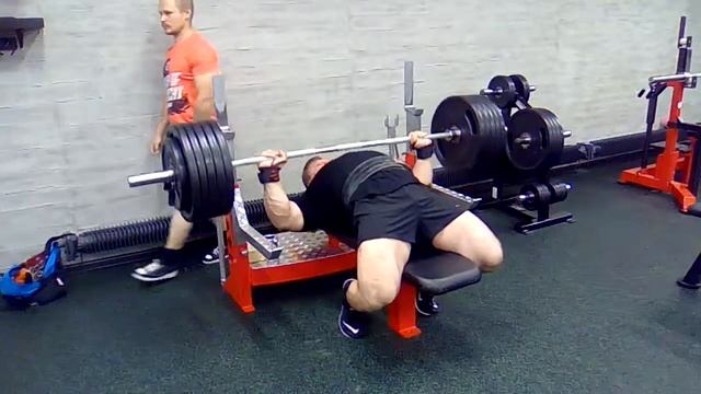 Жим лёжа 220 кг. на три раза. Евгений Мизёв. смотреть онлайн