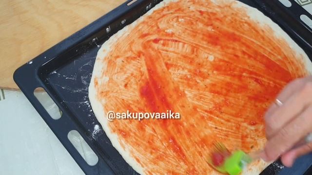 Пицца пепперони как приготовить дома. Pizza pepperoni how to prepare home. Пицца домашняя в духовке