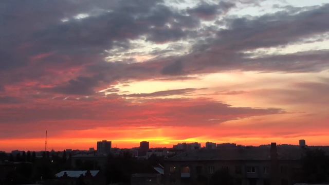 Огненный закат в Харькове смотреть онлайн