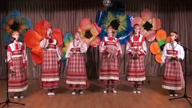 Фольклорная композиция «Ящер». Исполнитель старшая группа ансамбля народной песни «Земляничка»
