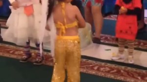 Индийский танец попурри