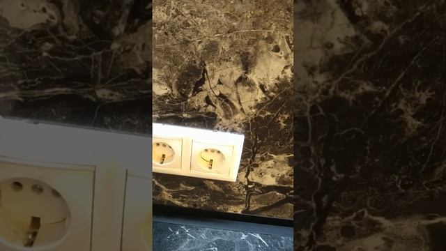 Монтаж освещения и монтаж фартука, из керамогранита