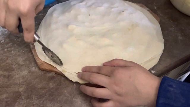 Приготовьте эту простую пиццу из картошки и лука. ПИЦЦА КОТОРАЯ НРАВИТСЯ ВСЕМ