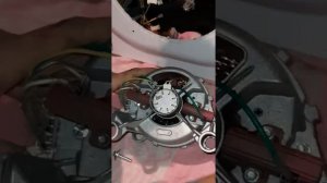 Снятие двигателя и проверка щеток машинка ZANUSSI