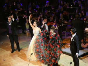 Елена Зайцева, Ольга Белохвостова, Александр Бабик, Павел Иванов "Карамболина" Имрэ Кальман