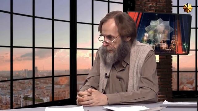 Д. Перетолчин, К. Черемных. У всех знаковых событий современности есть сценарий и режиссёр.