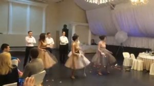 Танец подружек невесты