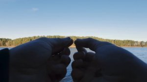 Как ловить плотву в ноябре на фидер