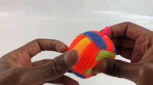 Мяч для собак на резинке Junfa «Волейбол» светящийся с пищалкой 127379, 7 см.