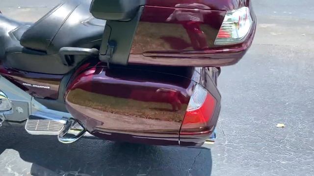 2006 Honda Gold Wing GL1800 50000Mi смотреть онлайн