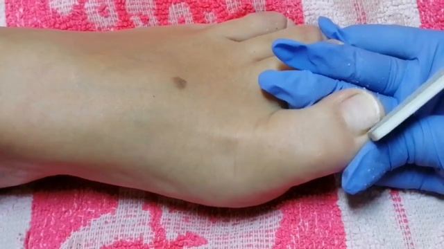 КЛАССИЧЕСКИЙ ОБРЕЗНОЙ ПЕДИКЮР смотреть онлайн