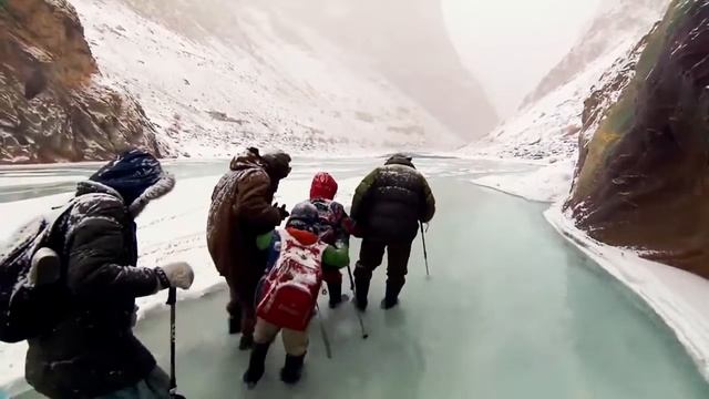 Самые опасные дороги в школу смотреть онлайн