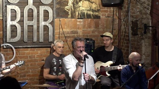 Станция метро Владимирская - Артур Ваха смотреть онлайн