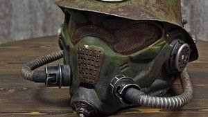 Шлем-маска из старой каски пожарного