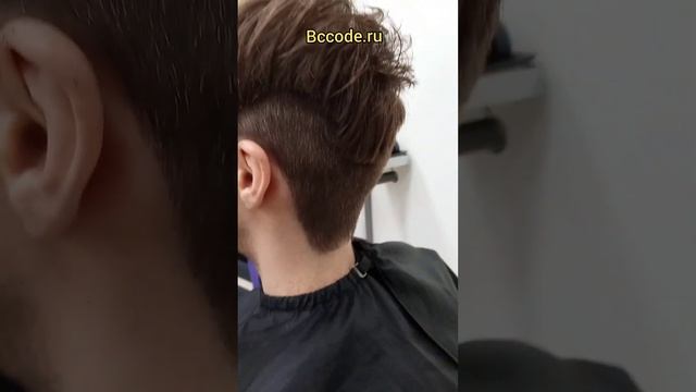 Креативная мужская стрижка/Москва смотреть онлайн