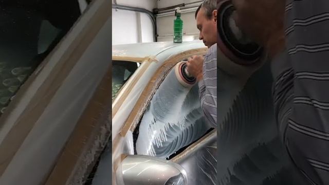 Полировка стекла водительской двери. #полировкастекол #detailing #полировка