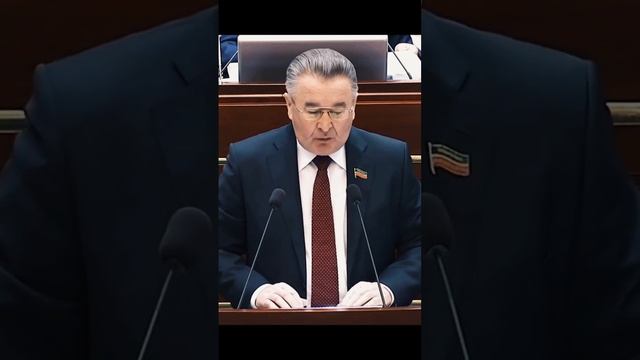 Президента Татарстана срочно переименовали в «Раиса» (Главу)