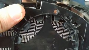 Ремонт зеркала VW Tiguan. Замена зеркального элемента VW Tiguan.