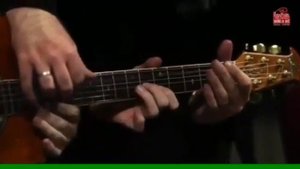 3 гитариста на одной гитаре 🎸😉