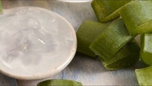 Жена стоматолога научила меня устранять зубной камень и отбеливать зубы за 2 минуты!