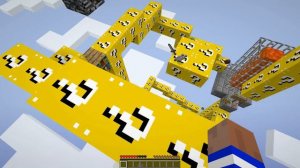 НУБ СЛЕЗАЕТ С ВЫСОКОГО СТОЛБА В МАЙНКРАФТ! СПИРАЛЬ ИЗ ЛАКИ БЛОКОВ В MINECRAFT !!