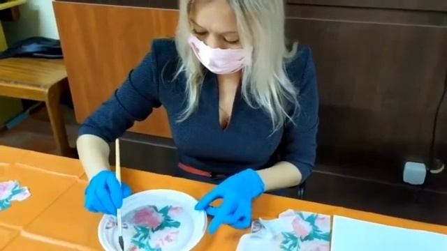 Мастер - класс в технике декупаж «Роспись тарелки», выполненный сотрудниками МУ 