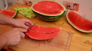 Как быстро, необычно и красиво разделать арбуз. Способ нарезки арбуза от Дениса Жука.