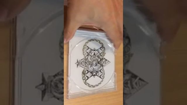 CD Jewel case package смотреть онлайн