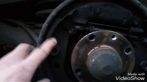 Замена задних тормозных колодок