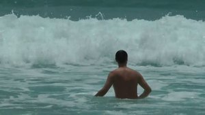 Море в августе на Пхукете (пляж Найтон)