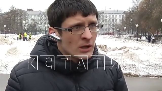 Таксистские войны - нижегородские водители силой пытались выгнать иногородних таксистов смотреть онлайн