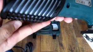 Unpacking / unboxing Delta Sander Metabo DSE 300 Intec