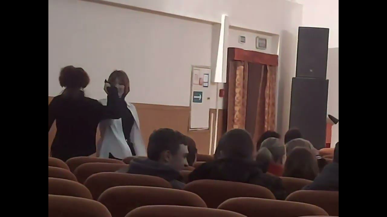 Молодёжь танцует вместе с нами на концертах ) смотреть онлайн