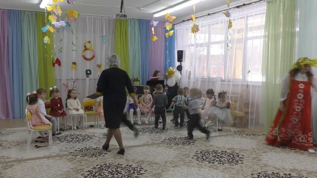 Праздничный утренник во второй младшей группе "Весна и малыши" смотреть онлайн