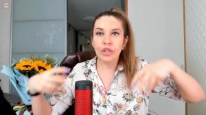 Ты дура, но красивая, а вот и сумкой по голове! Сатья Дас.