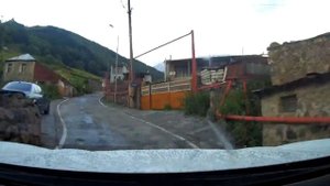 Грузия, Дорога к Троицкой церкви через поселок Гергети