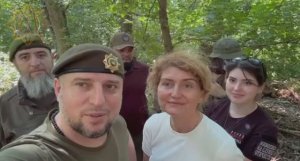 ❗💥⚡К бойцам спецназа «АХМАТ» приехала Олеся Шигина с дочерью Виринеей.⚡