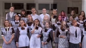 До слез!!! Выпускники душевно поют песню.