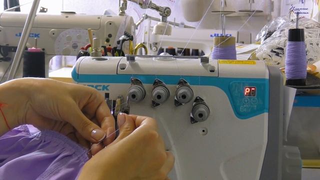 Как сшить летнее платье - сарафан? БЫСТРО и БЕЗ ВЫКРОЙКИ урок кроя и шитья смотреть онлайн