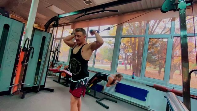 БОМБЕЗНАЯ ТРЕНИРОВКА БИЦЕПСА | Руки в ауте смотреть онлайн