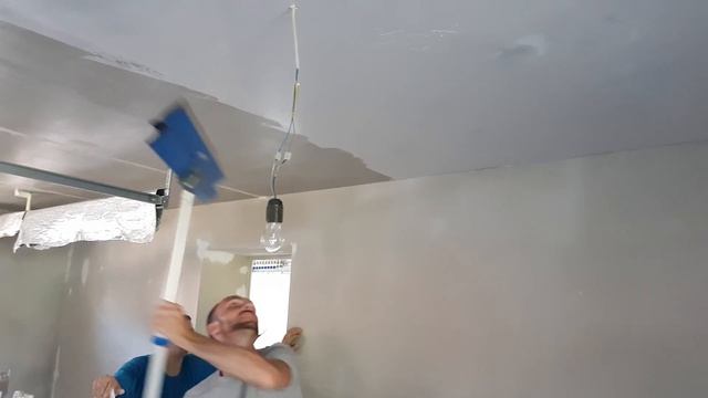 Купил инструмент для шпаклёвки. 140 Евро смотреть онлайн