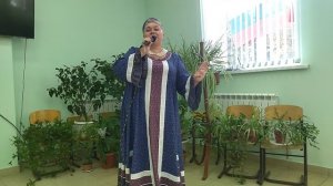 "Деревня" (авт. песни В. Караблин) 
поёт Михайлова Елена