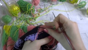 Интарсия. Как спрятать концы нитей. / How to hide the ends of threads when multi-color knitting