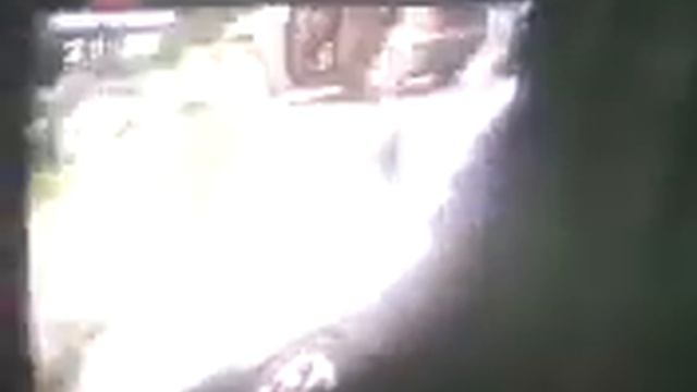 Данилл маме просит, поиграть ноутбук и она не разрешила играть! смотреть онлайн