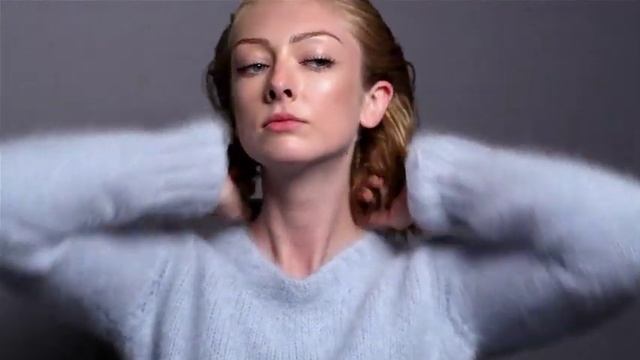 Объемная укладка волос средней длины.wmv смотреть онлайн