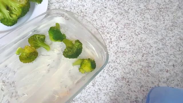 Запеканка из брокколи с мясным фаршем, морковью и сыром смотреть онлайн